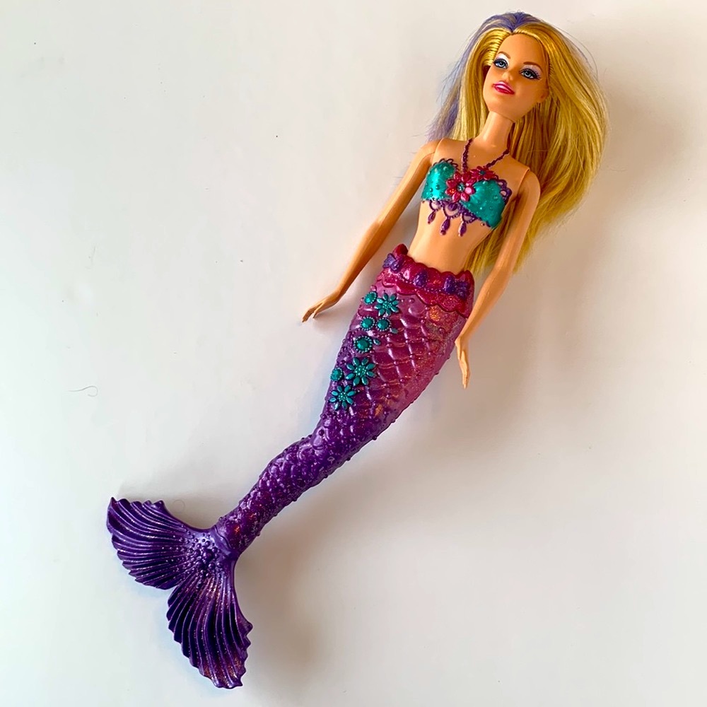 Barbie 2010/11 Bath Play Fun Mermaid Purple Fin, Colour Change Hair